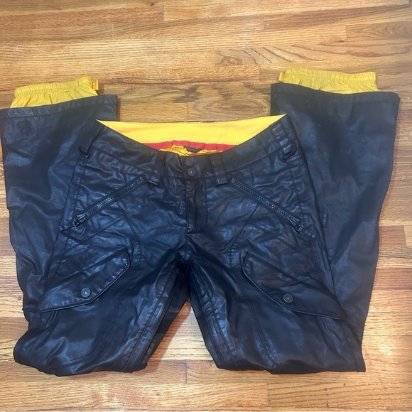 B by Burton Snowboard Ski Pants Black with Yellow Lining Mens Small - Picture 1 of 10